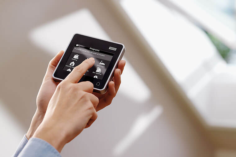 fenetre-velux-integra-commande tactile